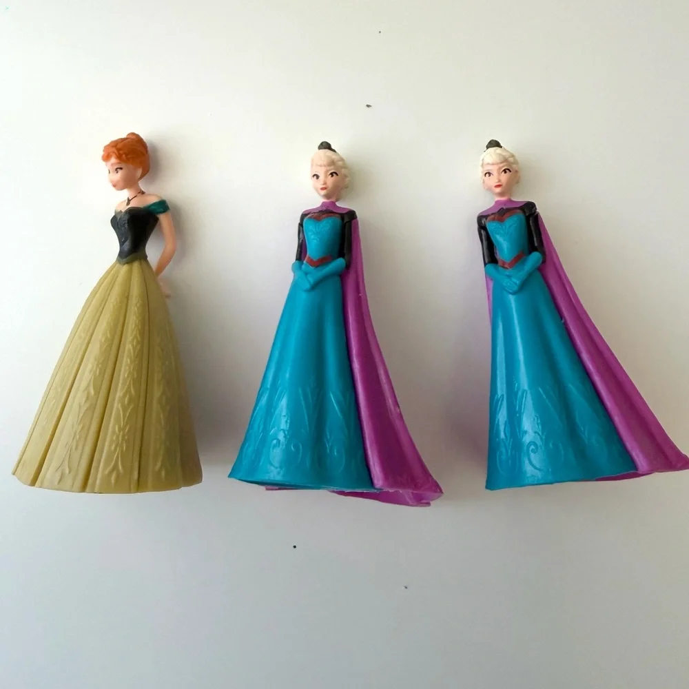 DISNEY Princess Frozen Anna, Elsa, Jasmine Pocahontas, Mini Doll Figure Lot
